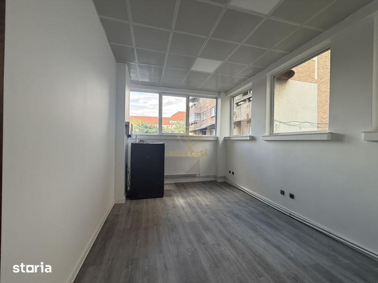 Spațiu comercial, de 18 mp, în Ultracentral