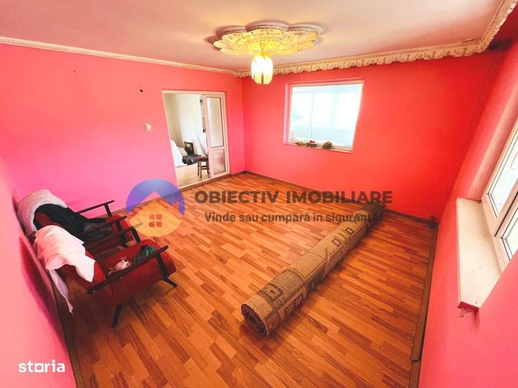 Casă cu 7 camere cu Teren 5958 Mp în Dobreni