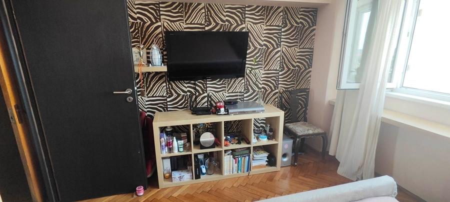 Apartament cu 4 camere decomandat în Turda