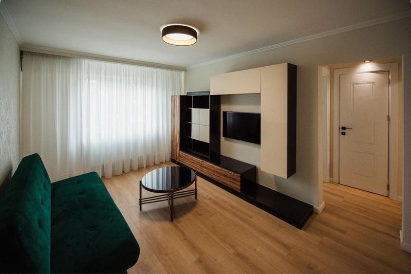 Apartament cu 3 camere în Sud