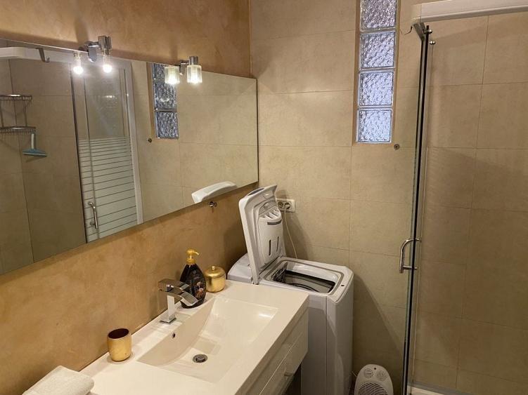 Apartament cu 2 camere semidecomandat în Medicină