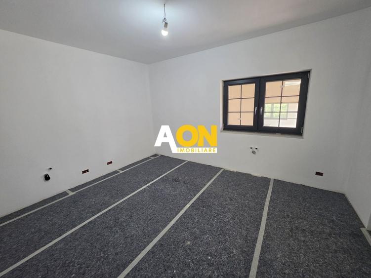 Casă individuală cu 6 camere cu Canalizare în Bărăbanț