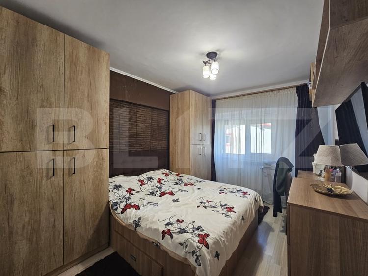 Apartament cu 3 camere decomandat, mobilat în Tomești