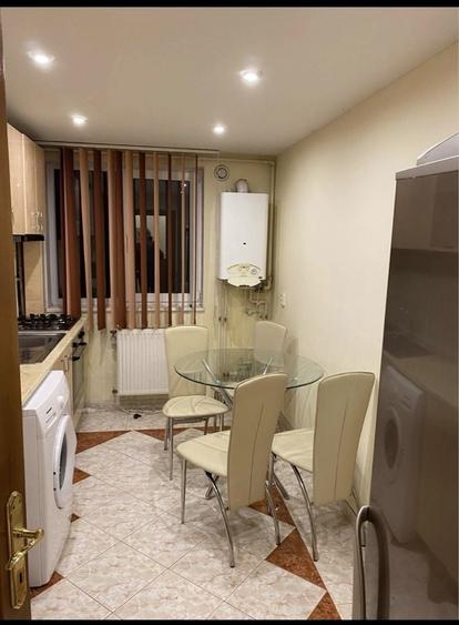 Apartament de vanzare 2 camere zona Decebal - 4