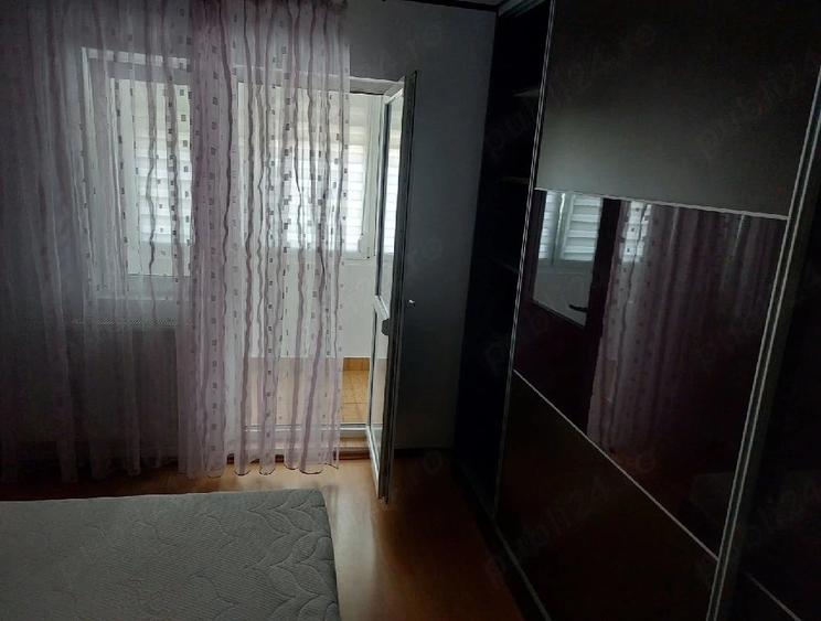 Apartament cu 3 camere decomandat în Nufărul