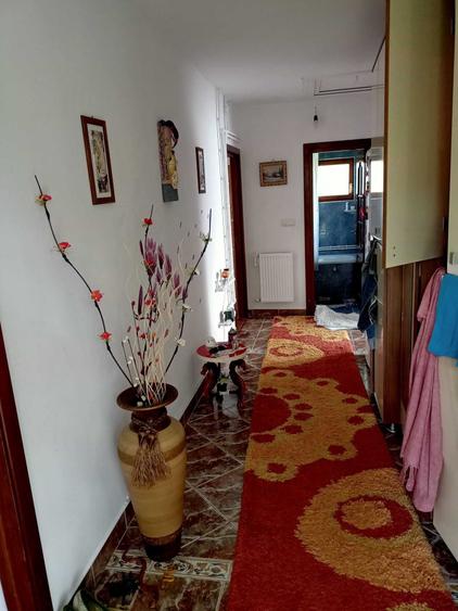 Casă cu 4 camere cu Teren 1950 Mp în Smârdan