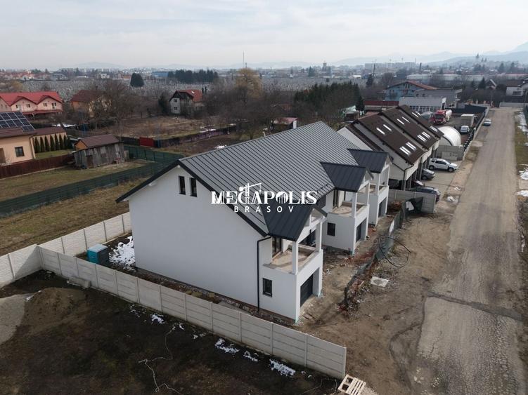 Casă cu 4 camere cu Canalizare în Bartolomeu