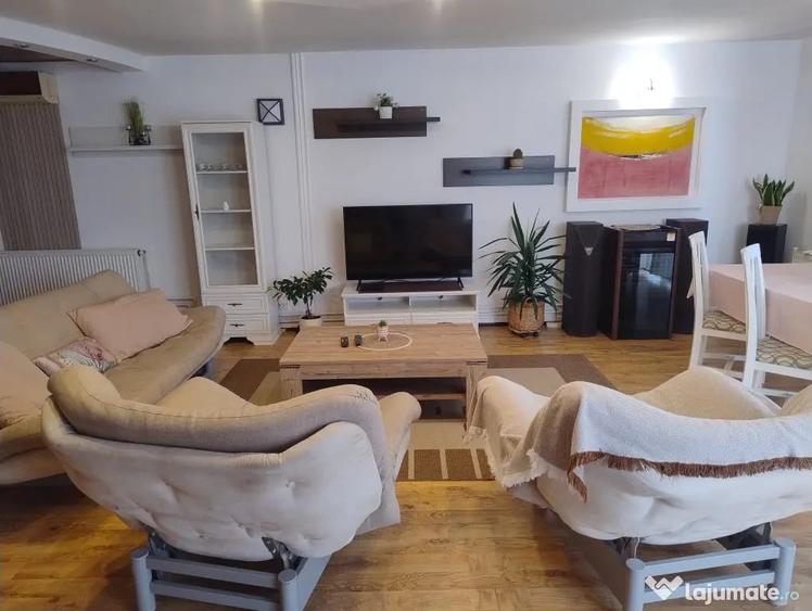 Casă cu 3 camere în Central
