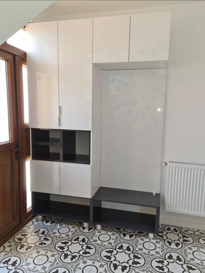 Casă cu 4 camere cu Teren 350 Mp în Cățelu