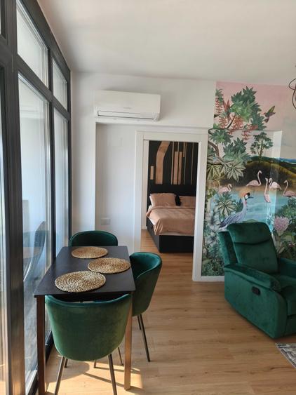 Apartament cu 2 camere semidecomandat în Splaiul Unirii