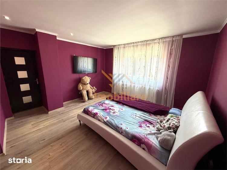Casă cu 3 camere cu Teren 740 Mp în Girișu de Criș