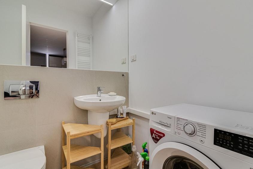 Apartament cu 3 camere decomandat în Pipera