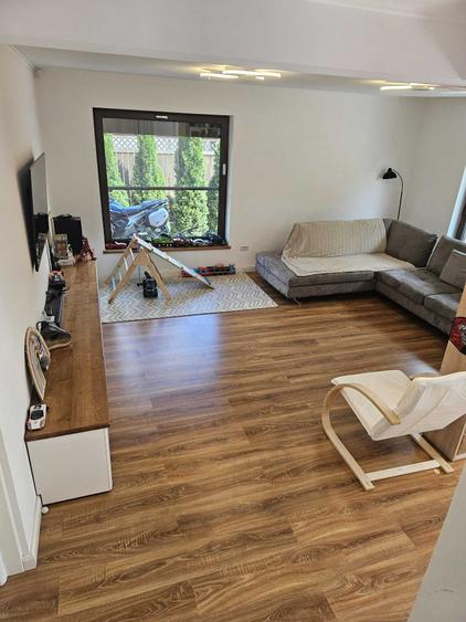 Casă cu 3 camere cu Teren 400 Mp în Central