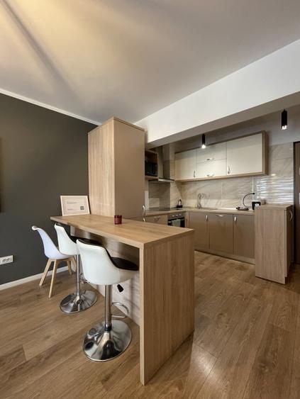 Apartament cu 2 camere semidecomandat, mobilat în Gheorgheni
