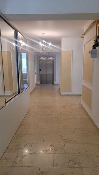 Apartament cu 3 camere în Sud