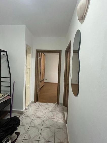Apartament cu 3 camere nedecomandat în Tudor Vladimirescu