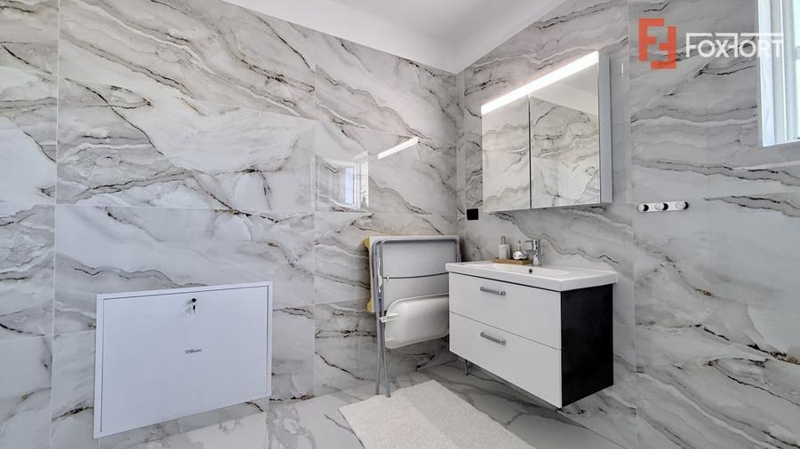 Duplex cu 4 camere cu Teren 271 Mp în Urseni