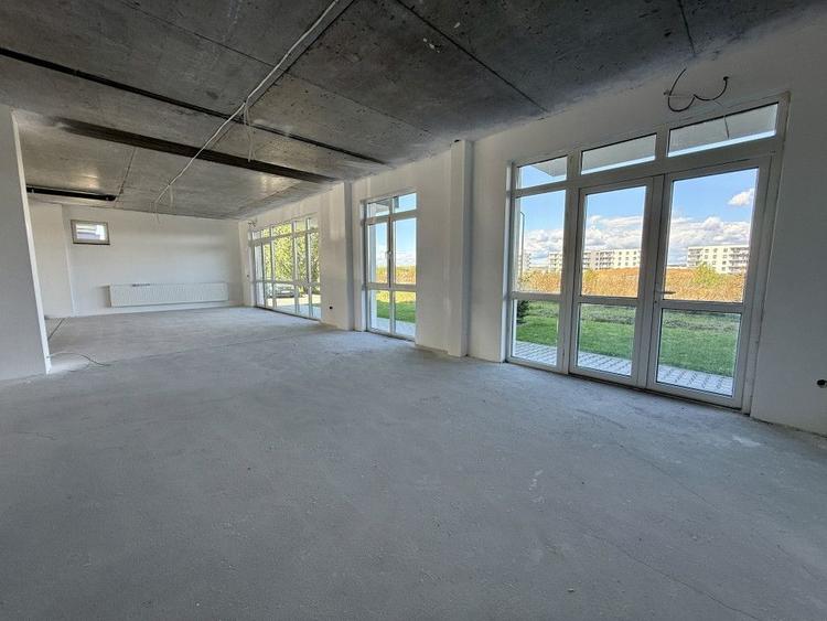 Spațiu comercial, de 259 mp, în Industrial Vest