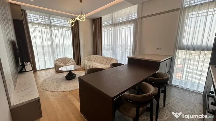 Apartament cu 3 camere semidecomandat în Floreasca