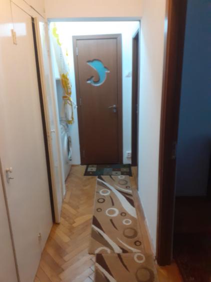 Apartament cu 3 camere semidecomandat, mobilat în Obor