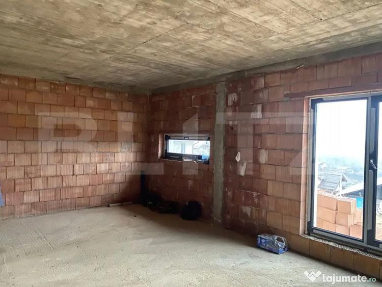 Casă cu 4 camere cu Teren 500 Mp în Bună Ziua