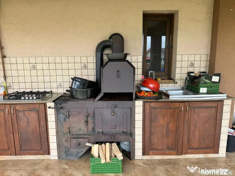 Casă cu 5 camere cu Teren 1000 Mp în Săsar