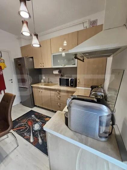 Apartament cu 3 camere decomandat, mobilat în Central