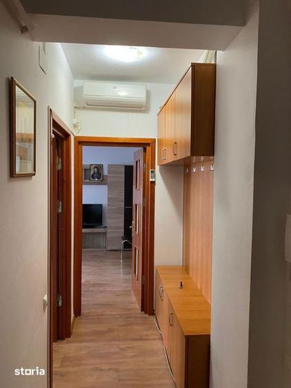 Apartament cu 2 camere, mobilat în Central