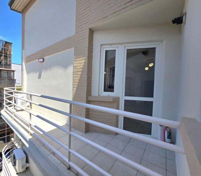 Apartament cu 4 camere în Victoriei
