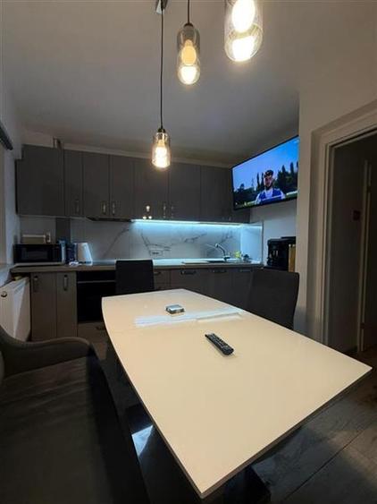 Apartament cu 3 camere decomandat în Dristor