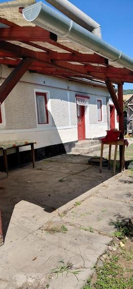 Casă cu 4 camere în Suplac