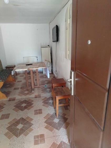 Casă cu 4 camere în Exterior Vest