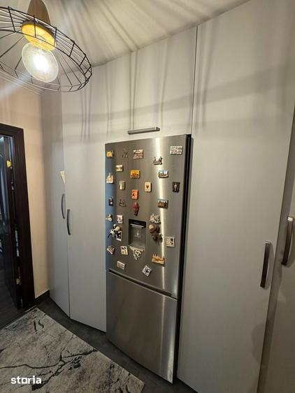 Apartament cu 3 camere în Mircea cel Bătrân