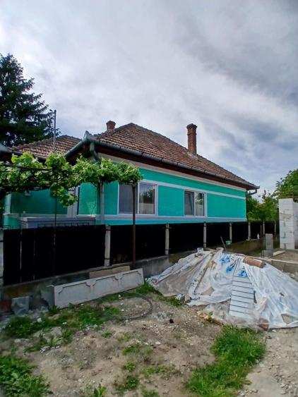 Casă cu 2 camere în Central