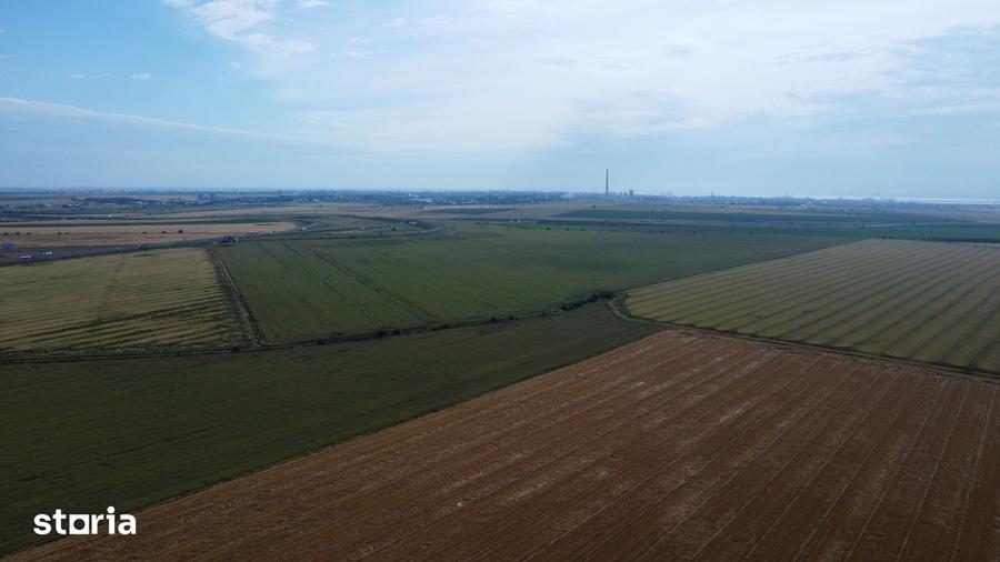 Teren de 47300 mp, în Cumpăna