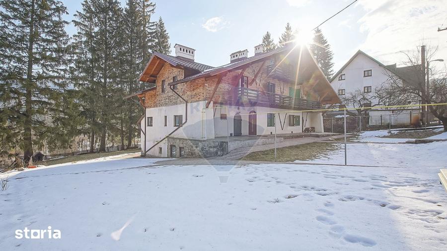 Casă cu Teren 1368 Mp în Nord