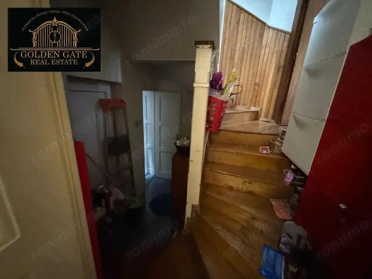 Casă cu 10 camere cu Centrală Termică în Moșilor