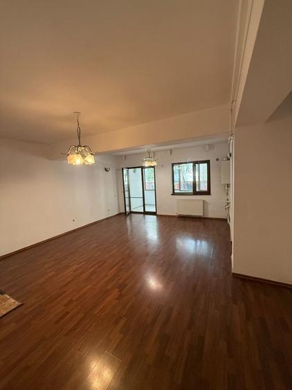 Apartament cu 2 camere în Casa de Cultură