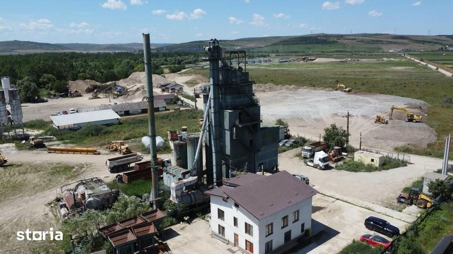 Teren de 30000 mp, în Bonț