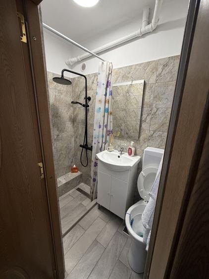Apartament cu 2 camere semidecomandat în Trivale