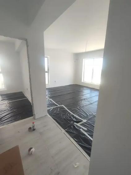 Apartament cu 2 camere decomandat în Theodor Pallady