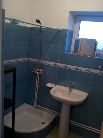 Casă cu 2 camere cu Teren 350 Mp în Central