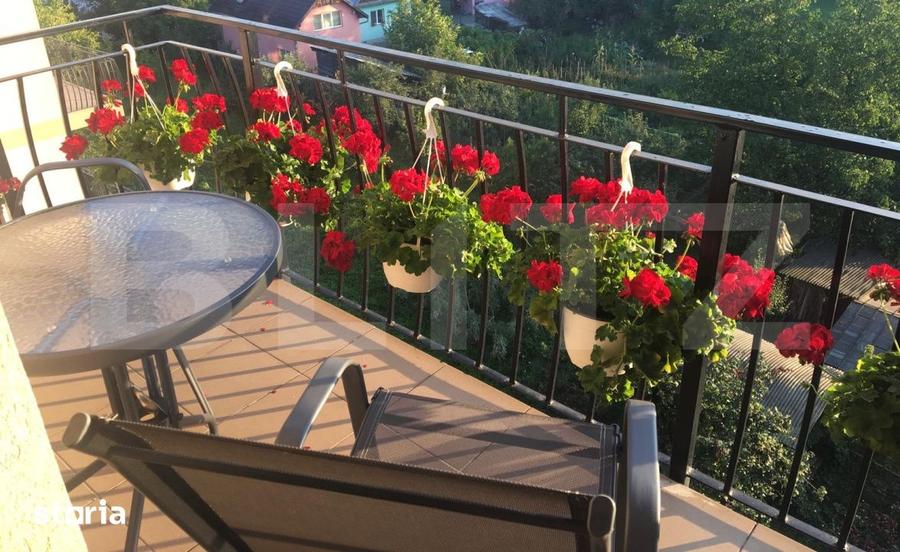 Apartament cu 3 camere decomandat în Mărișelu