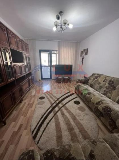 Apartament cu 4 camere decomandat în Piața Nouă
