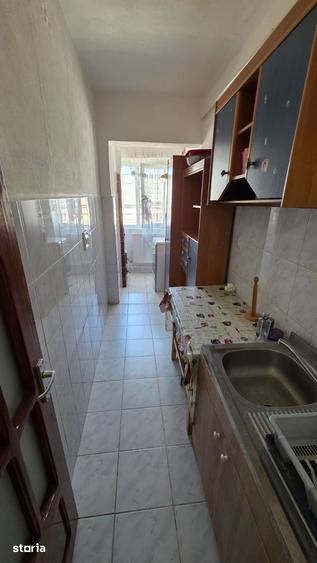 Garsonieră decomandată în Central