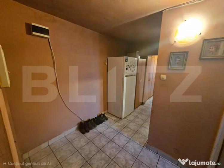 Apartament cu 3 camere decomandat în Cetate