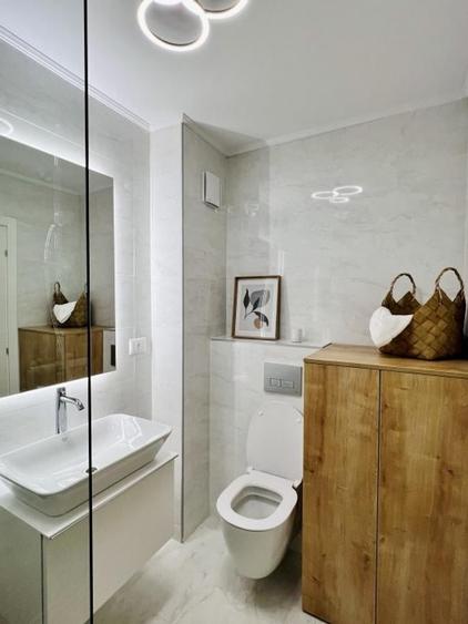 Apartament cu 2 camere semidecomandat, mobilat în 13 Septembrie