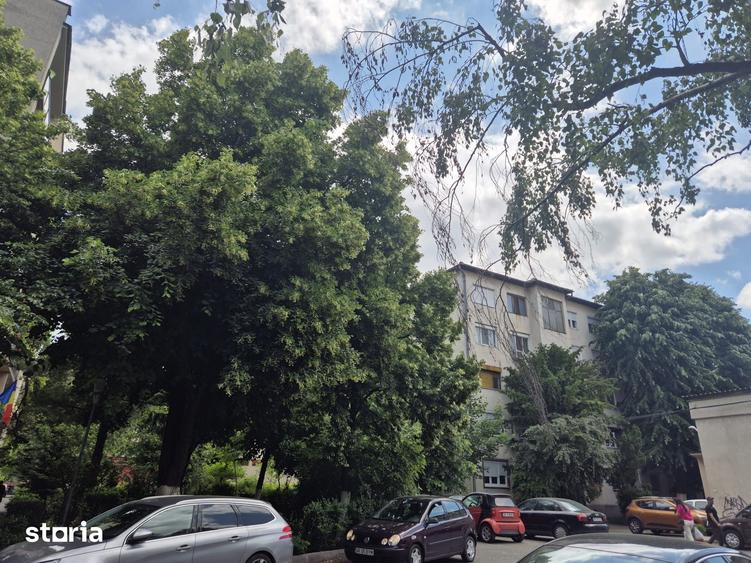 Apartament cu 4 camere în Central