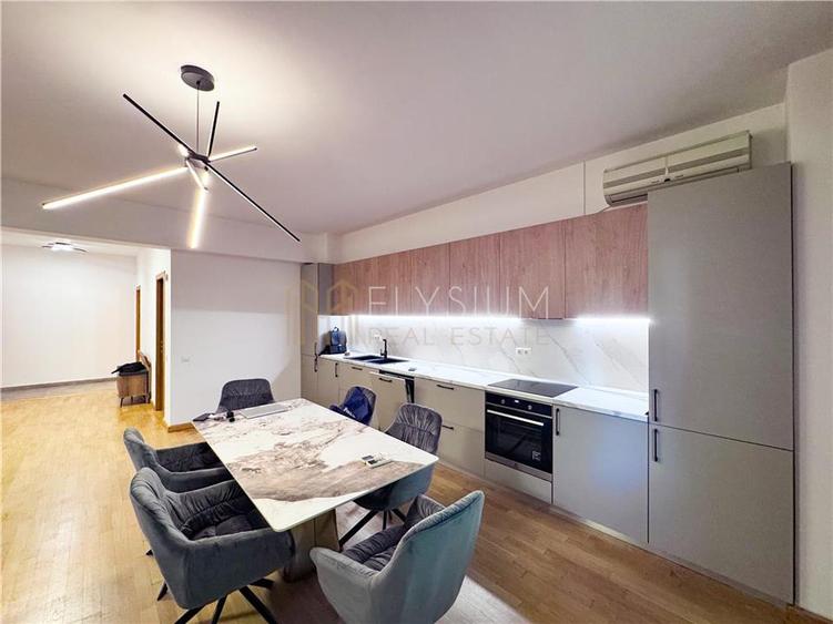 Apartament cu 4 camere decomandat, mobilat în Herăstrău