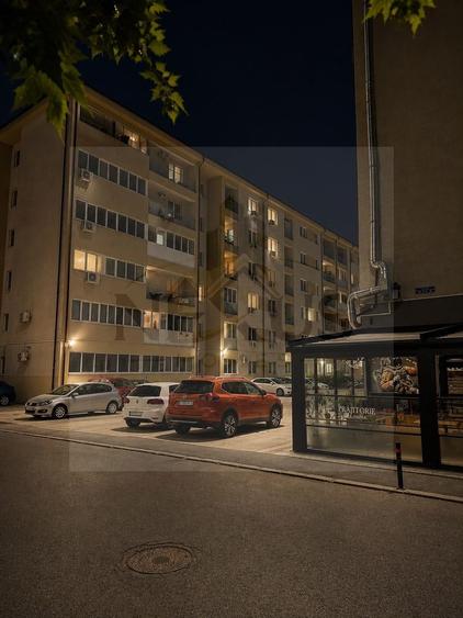 Apartament cu 2 camere decomandat, mobilat în Sud